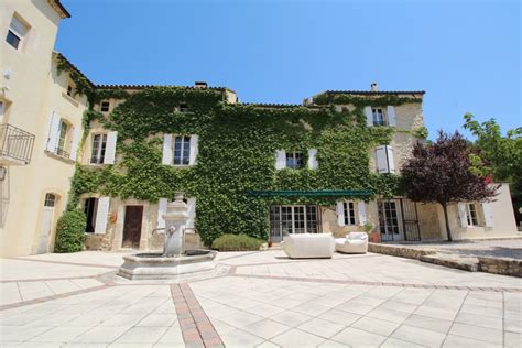 belles demeures avignon for sale.